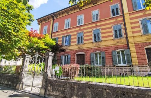 Rovereto Apartamento | Apartment Leoni by Interhome