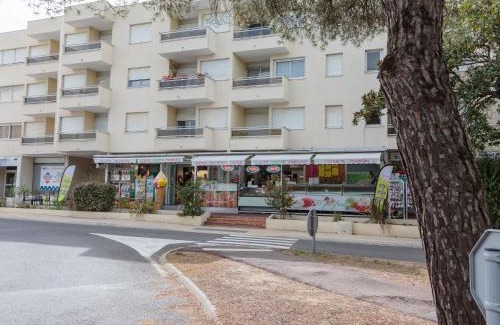 La Palmyre Apartamento | Apartment Les Ecureuils-1 by Interhome