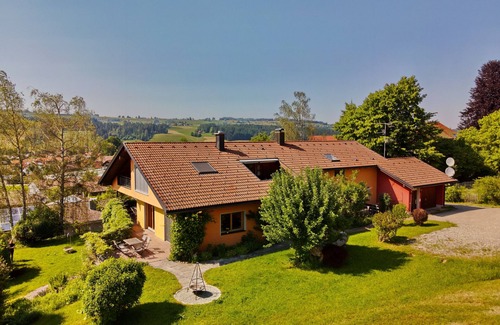 Weiler-Simmerberg Apartamento | Apartamento 'Lichtblick' con vistas a la montaña, balcón y Wi-Fi