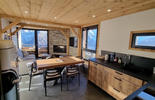 Orcieres Apartamento | Apartment like a chalet at the foot of the slopes, 2 minutes from the skating rink, swimming pool and bowling alley.