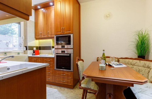 Balatonfured Apartamento | Apartamento Lily by Interhome