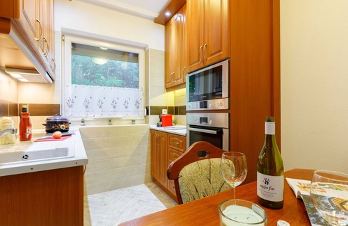 Balatonfured Apartamento | Apartamento Lily by Interhome