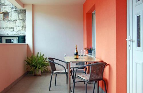 Kastel Gomilica Apartamento | Apartment Ljubica Kaštel Gomilica