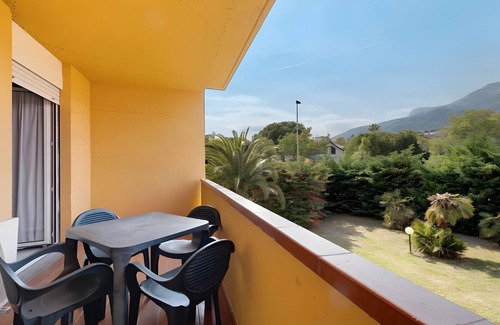 Loano Apartamento | Apartamento "Loano2 - Bilo Terra - Villaggio"; jardín privado, piscinas compartidas y Wi-Fi
