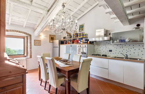 Cola Apartamento | Apartamento Lobram Castel con vistas al lago, piscina compartida y Wi-Fi