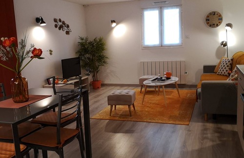 Jonzac Apartamento | Apartamento ubicado en la planta baja de una pequeña residencia con cuatro