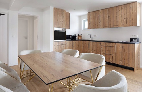Hofsgrund Apartamento | Apartamento 'Lorena's Bollenhut' con vistas a la montaña, jardín compartido y Wi-Fi
