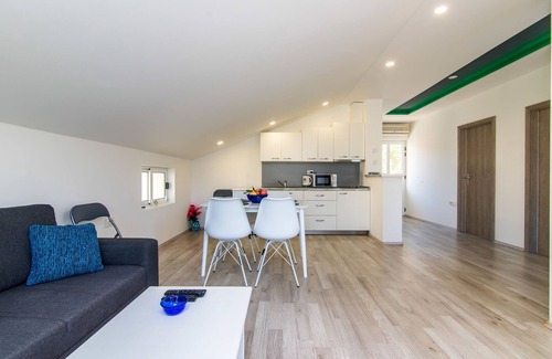 Peracko Blato Apartamento | Apartamento LORO (63721-A1) - Ploce