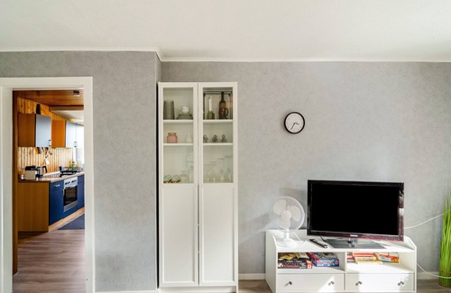 Detern Apartamento | Apartamento 'Ferienwohnung Lotte' con terraza compartida, jardín compartido y Wi-Fi