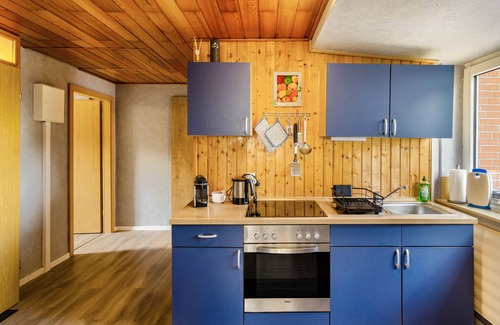 Detern Apartamento | Apartamento 'Ferienwohnung Lotte' con terraza compartida, jardín compartido y Wi-Fi