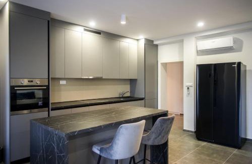 Kastel Stari Apartamento | Apartment LUX Elba