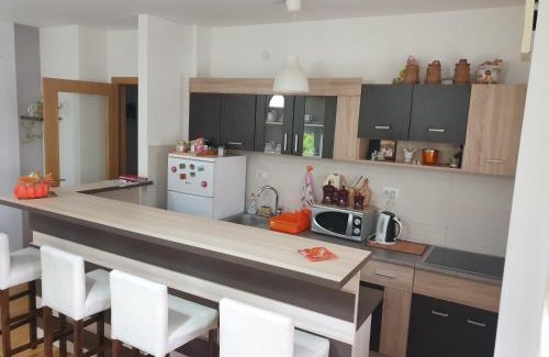 Cacak Apartamento | Apartment Lux Lomina