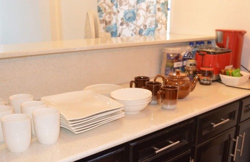Georgetown Casa | Apartment Luxe Next to Malls Central Location