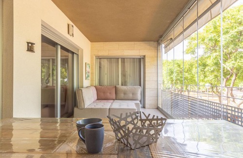 Clara Apartamento | Apartment Luxor by Interhome