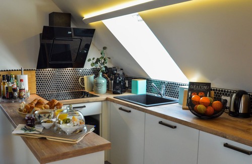 Bayeux Apartamento | Apartamento-Lujoso-Baño en la habitacion-Vista al Jardín