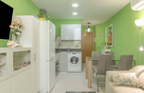 Cádiz Apartamento | Apartamento 'Luz, A Pie De Playa' con Wi-Fi y aire acondicionado