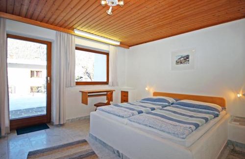 Ried im Oberinntal Apartamento | Apartment Mader by Interhome