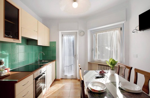 Aosta Apartamento | Apartamento "Maison Étoile - Stella" con vistas a la montaña, balcón y Wi-Fi