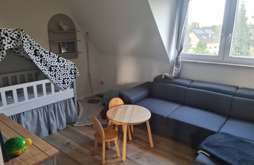 Zweckel Apartamento | Apartamento 'Maisonette-wohnung In Gladbeck' con piscina compartida, jardín compartido y Wi-Fi