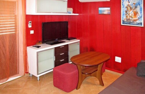 Primosten Apartamento | Apartment Mali Ive (PME300) in Primosten - 6 persons, 3 bedrooms