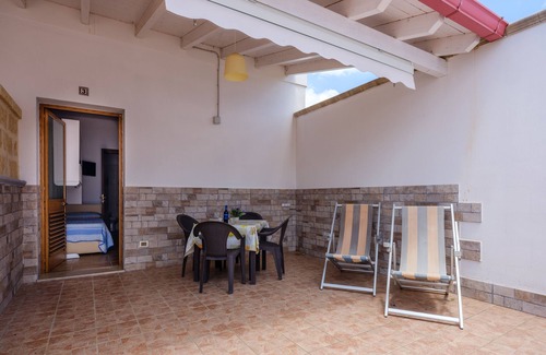 Borgagne Apartamento | Apartamento 'Mamba House 3' con terraza privada, jardín compartido y aire acondicionado