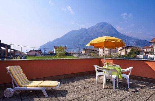 Dongo Apartamento | Apartamento Margi by Interhome