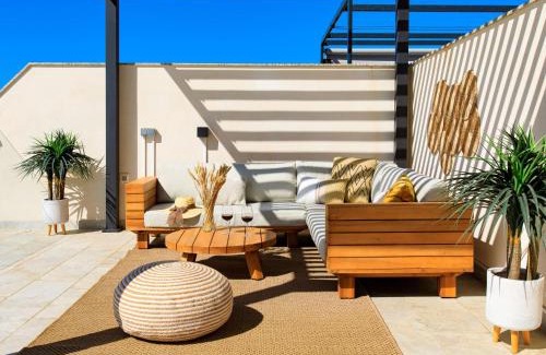 Los Llanos Apartamento | Apartment Marinsa Beach- Sea View-Roof terrace by Interhome