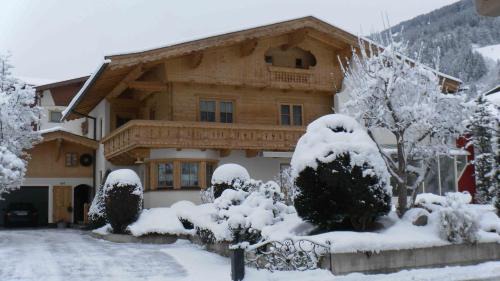 Ramsau im Zillertal Apartamento | Apartment Martina