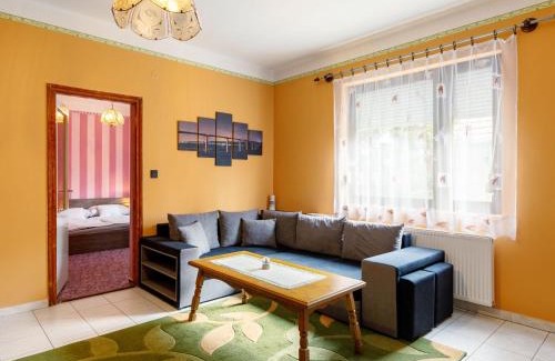 Balatonlelle Apartamento | Apartment May by Interhome