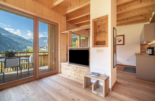 San Pancrazio Apartamento | Apartamento 'Mayrhof en el jardín de los cerezos' con vistas a la montaña y balcón