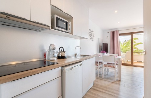 Cala Ferrera Apartamento | Apartamento 'Medusa' con vistas al mar, Wi-Fi y aire acondicionado