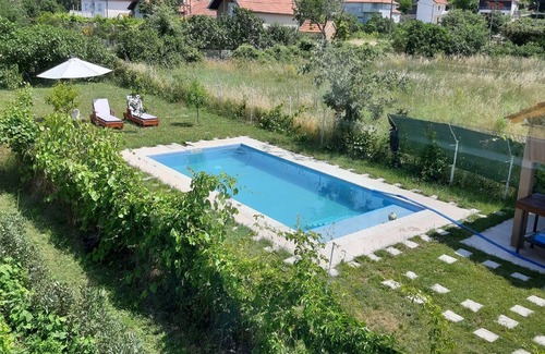 Trebinje Apartamento | Apartment Merona with Swimming Pool - Two Bedroom Apartment with Swimming pool