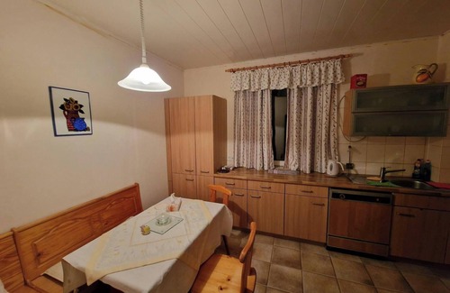 Bemerode Apartamento | Apartamento 'Messe Hannover' con terraza compartida, jardín compartido y Wi-Fi