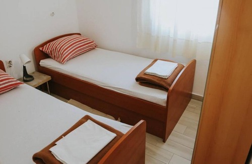 Ribarica Apartamento | Apartment Mil - 30 m from beach: A1(2+2) - Ribarica, Riviera Senj, Croatia