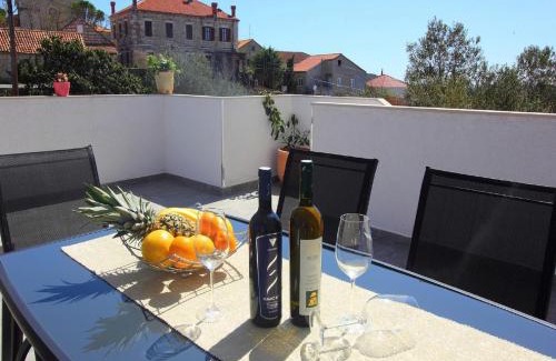 Cilipi Apartamento | Apartment Milenka - Four Bedroom Apartment with Terrace