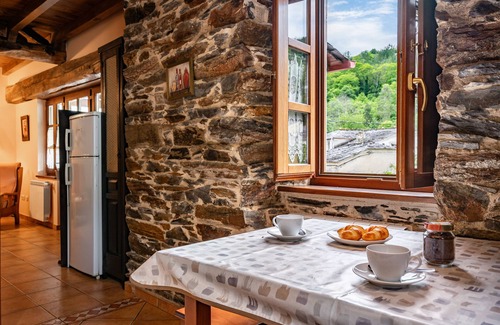 Boal Apartamento | Apartamento 'Mira' con vistas a la montaña, terraza privada y Wi-Fi