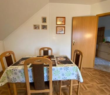 Philippinenhof-Warteberg Apartamento | Apartment mit Blick auf Herkules mit Parkplatz