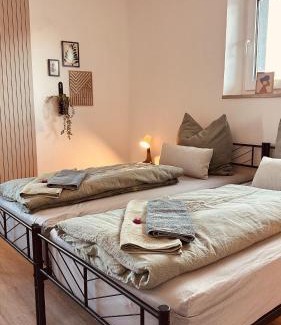 Weiden in der Oberpfalz Apartamento | Apartment mit Netflix - Parken - Küche - Bad
