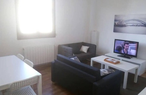 Sant Antoni Apartamento | Apartamento 'Modern Flat Valencia' con balcón y Wi-Fi