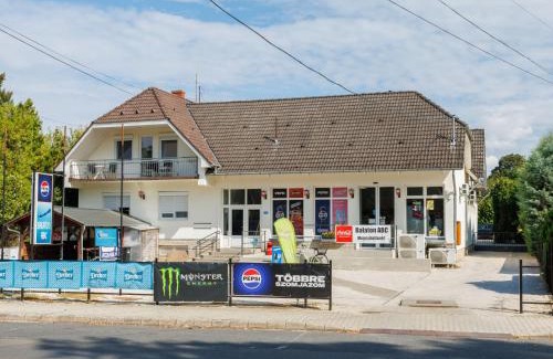Balatonszemes Apartamento | Apartment Moni 2 by Interhome