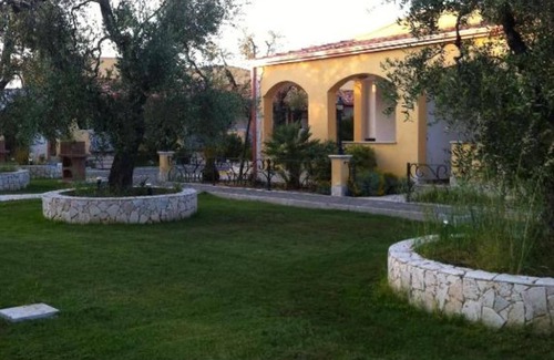 Montincello Apartamento | Apartamento 'Monolocale - Villa Terra Nostra' con piscina compartida, Wi-Fi y aire acondicionado