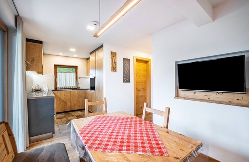 Cadipietra Apartamento | Apartamento 'Mountainfarm Innertrein Natur' con vistas a la montaña, jardín compartido y Wi-Fi
