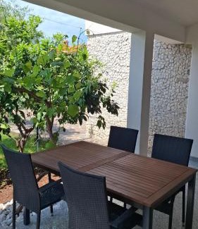 Mali Maj Apartamento | Apartment Načinović