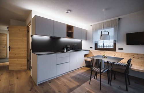 Lutago Apartamento | Apartamento 'Nature Baum' con vistas a la montaña, terraza y Wi-Fi