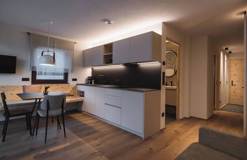 Lutago Apartamento | Apartamento 'Nature Duplex Zaun - Fluss' con vistas a la montaña, terrazas y Wi-Fi