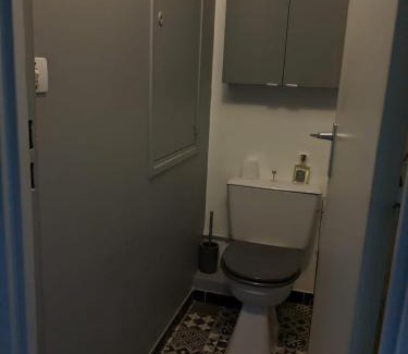 La Celle-sous-Gouzon Apartamento | Apartment near La Défense Arena, extra parking