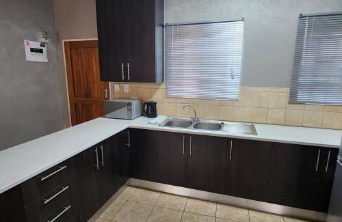 Newcastle Apartamento | Apartment Near Amajuba Mall