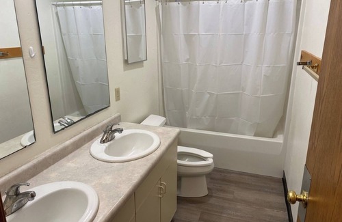 Plymouth Apartamento | Apartment near many locations.