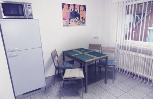 Huttenheim Apartamento | Apartamento cerca de la farmacia / médico / dentista para los empleados a tiempo para alquilar