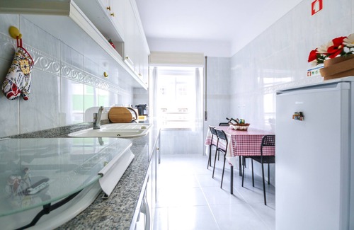 Cacilhas Apartamento | Apartamento cerca del río Tajo ubicado en el área de South Bay.